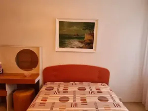 Pronájem bytu 2+kk, Praha - Kamýk, Cuřínova, 43 m2