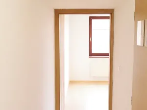 Pronájem bytu 1+kk, Jesenice, Mezi Domy, 37 m2