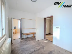 Prodej výrobních prostor, Hořice, Riegrova, 720 m2