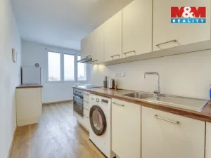 Prodej bytu 3+1, Plzeň - Lobzy, Pod Vrchem, 62 m2