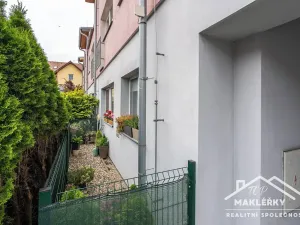 Prodej bytu 2+kk, Břežany II, 56 m2