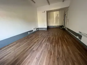 Prodej skladu, Praha - Horní Počernice, Komárovská, 210 m2