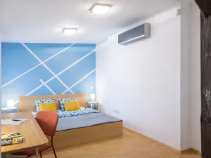 Pronájem bytu 6+kk a větší, Praha - Holešovice, Strojnická, 168 m2