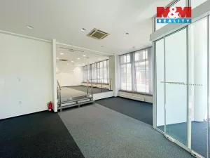 Pronájem obchodního prostoru, Ústí nad Labem - Ústí nad Labem-centrum, Velká Hradební, 280 m2