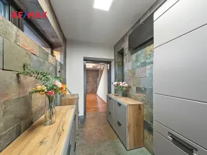 Prodej vily, Praha - Klánovice, Zádražanská, 330 m2