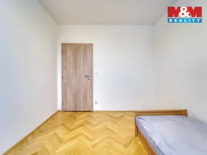 Prodej bytu 3+1, Plzeň - Lobzy, Pod Vrchem, 62 m2