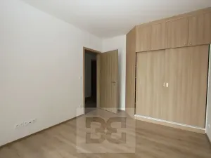 Pronájem bytu 2+kk, Praha - Malešice, Nad úžlabinou, 74 m2