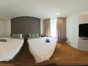 Prodej bytu 2+1, Praha - Nové Město, Ve Smečkách, 66 m2