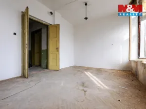 Prodej rodinného domu, Bochov - Těšetice, 200 m2