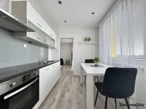 Prodej bytu 2+1, Pardubice, Luďka Matury, 62 m2