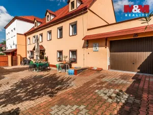 Prodej restaurace, Velké Březno, 700 m2