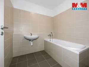 Pronájem bytu 2+kk, Plzeň, Safírová, 66 m2