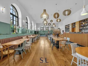 Prodej ubytování, Osečná, Svatovítské náměstí, 1005 m2