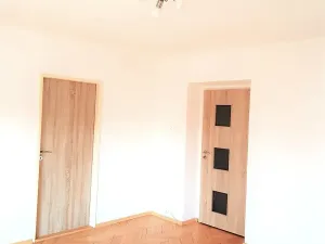 Pronájem bytu 2+1, České Budějovice, Pražská tř., 58 m2
