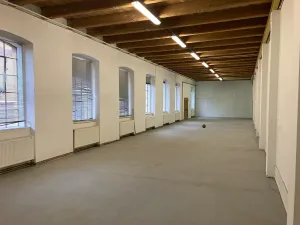 Pronájem skladu, Brno, Valchařská, 158 m2