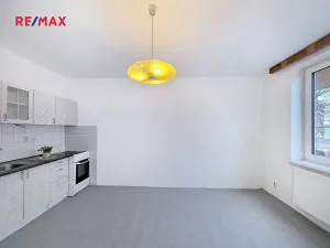 Prodej bytu 1+kk, Pardubice, Sokolovská, 29 m2