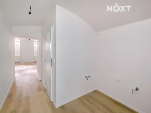 Prodej bytu 1+kk, Praha - Vinohrady, Velehradská, 33 m2