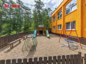 Prodej ubytování, Doksy, Pod Borným, 1700 m2