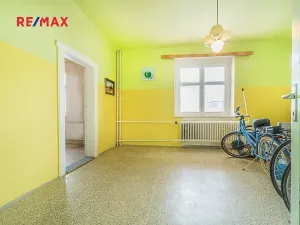 Prodej rodinného domu, Praha - Dolní Počernice, Listopadová, 302 m2