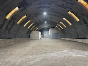 Pronájem skladu, Chýně, Družstevní, 600 m2