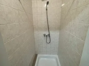 Pronájem skladu, Chýně, Družstevní, 600 m2