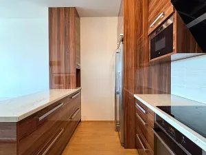 Pronájem bytu 2+kk, Jesenice, V Roháči I., 50 m2