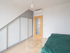 Pronájem bytu 2+kk, Praha - Dolní Chabry, U jízdárny, 81 m2