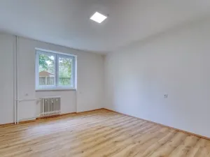 Pronájem bytu 2+1, Klatovy, 60 m2