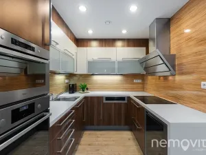 Prodej bytu 3+kk, Praha - Podolí, Na dolinách, 86 m2