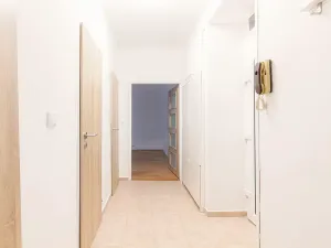 Prodej bytu 2+1, Praha - Záběhlice, Senohrabská, 53 m2