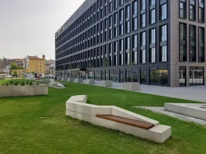 Pronájem kanceláře, Praha - Karlín, Sokolovská, 2150 m2