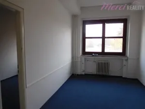 Pronájem kanceláře, Uherské Hradiště, Tř. Maršála Malinovského, 23 m2