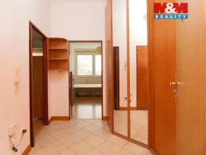 Pronájem bytu 2+kk, Hradec Králové - Kukleny, Pražská třída, 70 m2