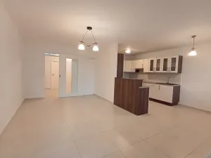 Prodej bytu 4+kk, Praha, Proutěná, 94 m2