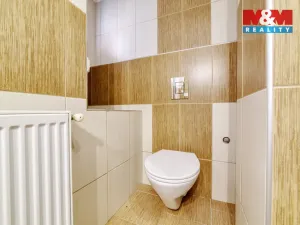 Prodej bytu 4+1, Cheb, Májová, 110 m2