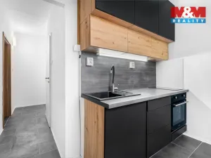 Pronájem bytu 1+1, Liberec - Liberec VI-Rochlice, Pazderkova, 35 m2