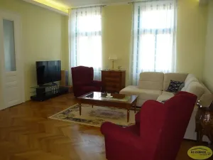 Pronájem bytu 4+1, Kroměříž, Husovo náměstí, 142 m2