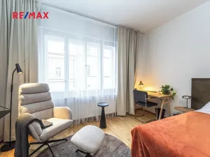 Pronájem bytu 3+kk, Praha - Žižkov, Milíčova, 69 m2