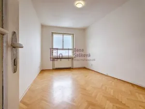 Pronájem bytu 2+1, Jindřichův Hradec, Komenského, 70 m2