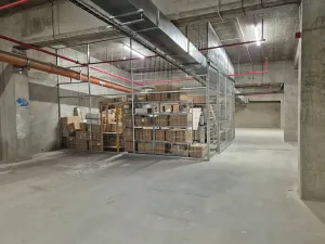 Pronájem skladu, Praha - Vinohrady, Italská, 300 m2