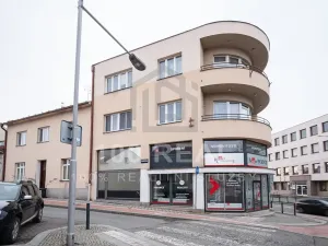 Prodej bytu 2+1, Hradec Králové, Gočárova třída, 78 m2