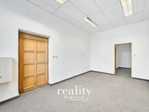 Pronájem kanceláře, Jihlava, Masarykovo náměstí, 73 m2