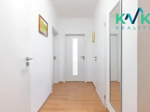 Prodej bytu 1+1, Karlovy Vary, Spálená, 46 m2