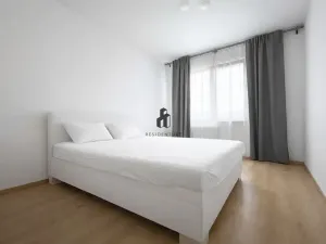 Pronájem bytu 2+kk, Praha - Hloubětín, Krylovecká, 53 m2
