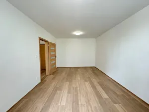 Pronájem bytu 1+1, Pardubice - Polabiny, Lonkova, 44 m2