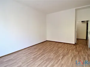 Pronájem bytu 2+kk, Praha - Nusle, 5. května, 52 m2