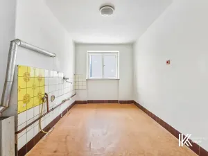 Prodej bytu 2+1, Rybitví, Činžovních domů, 58 m2