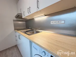 Pronájem bytu 1+1, Brno - Bystrc, Laštůvkova, 34 m2