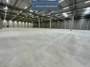 Pronájem skladu, Pardubice, 5082 m2