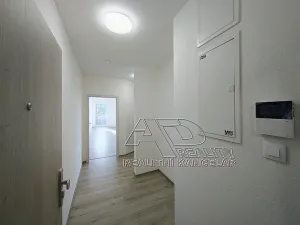 Pronájem bytu 2+kk, České Budějovice, Na Zlaté stoce, 50 m2